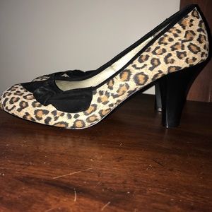 MIA | y2k animal print adorbs kitten heels leopard print bow round toe pumps 9.5